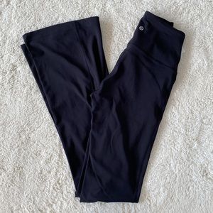 ❤️ Lululemon Groove Super-High-Rise Flare Pant Nulu Size 2 NWT
